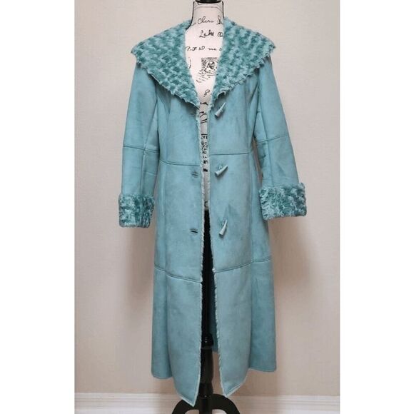 Women's Blue Coat - Picture 14 of 16